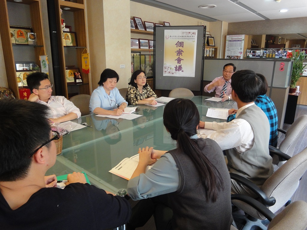 ���ϤƴN�~��η|ĳ